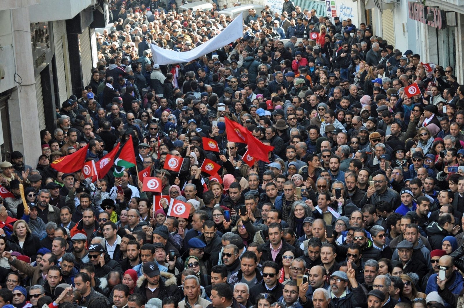 the role of labor unions in shaping Tunisia’s workforce