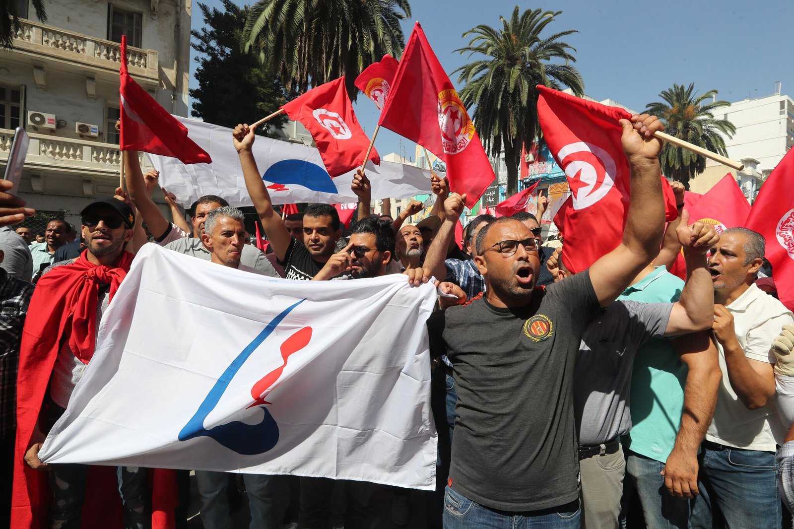 key milestones in Tunisia’s labor union history